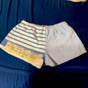 Kikinis shorts